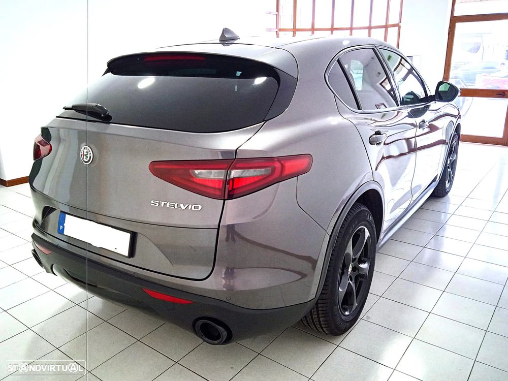 Alfa Romeo Stelvio 2.2 D Super AT8 - 15