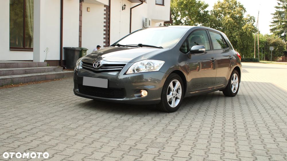 Toyota Auris 1.6 Executive - 24