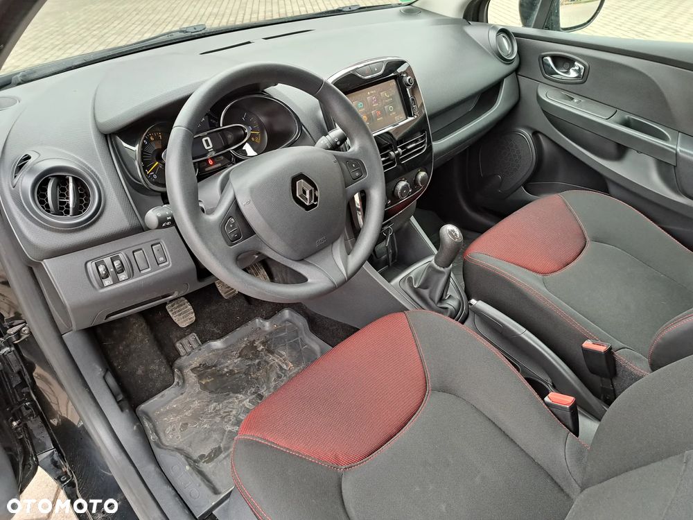 Renault Clio - 15