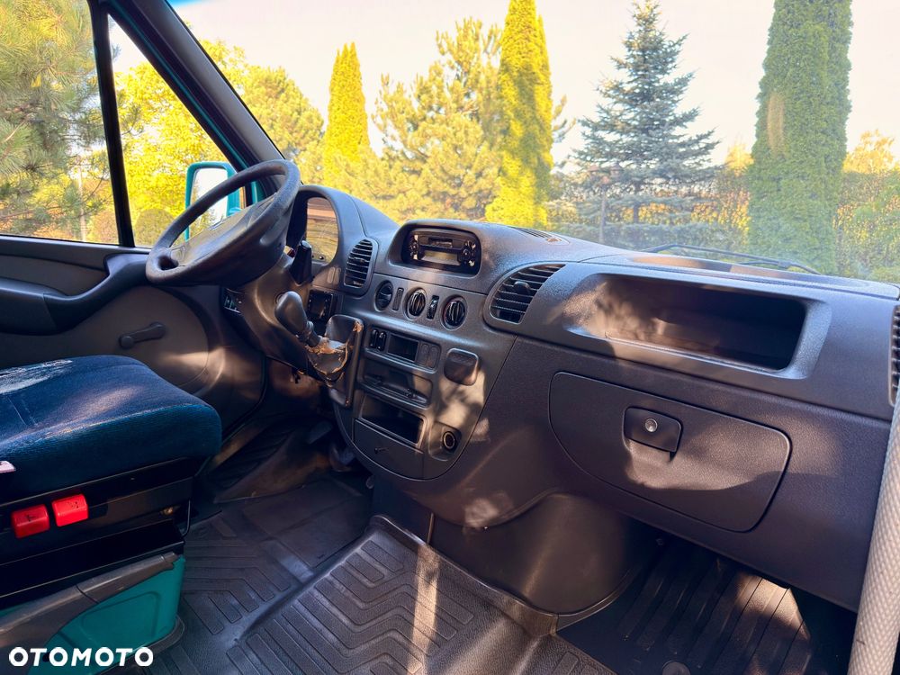 Mercedes-Benz Sprinter - 6