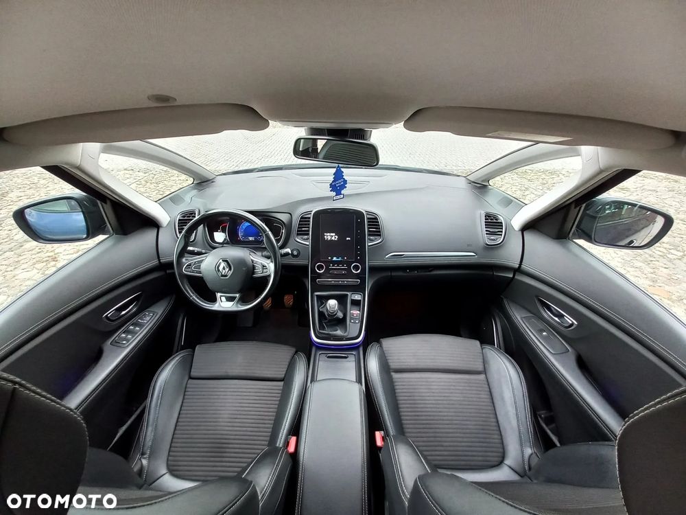 Renault Scenic BLUE dCi 120 BOSE EDITION - 23