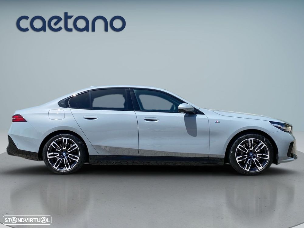BMW i5 eDrive40 Pack Desportivo M — fotografia 16
