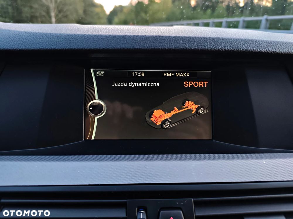 BMW Seria 5 520d Luxury Line - 24