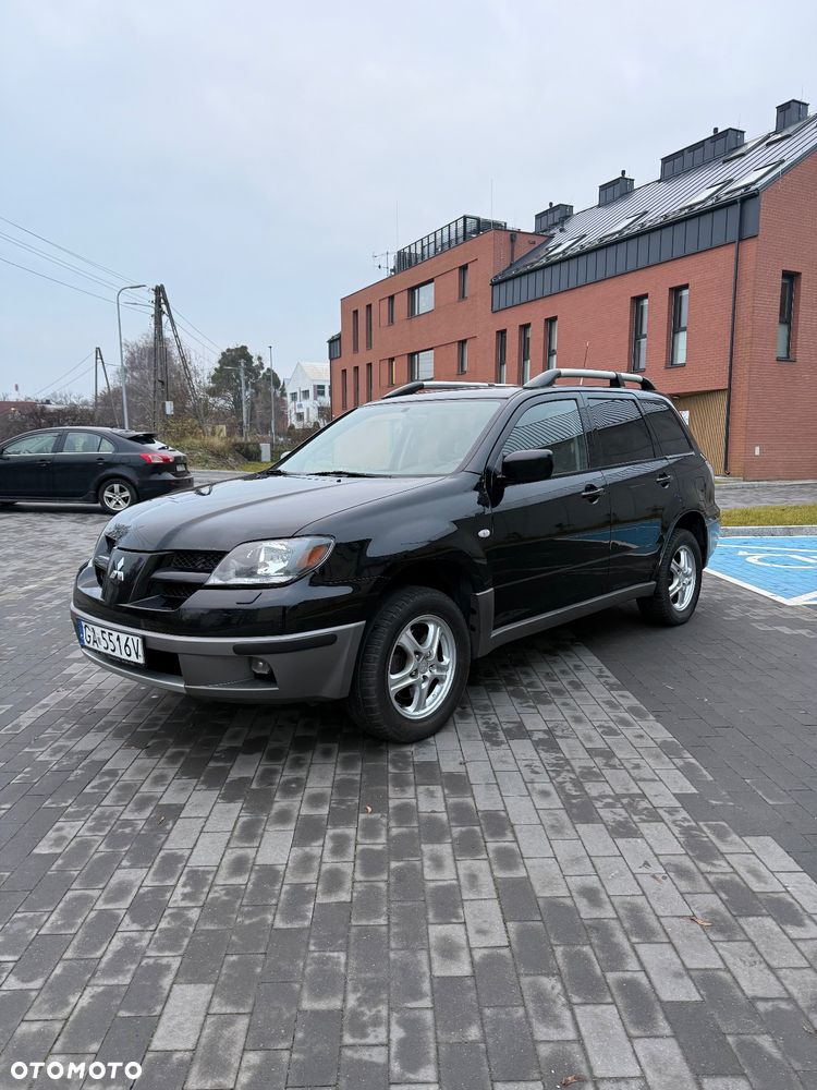 Mitsubishi Outlander 2.0 Comfort 4WD - 1