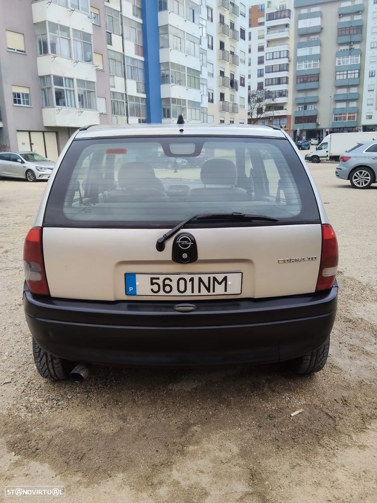 Opel Corsa 1.5 TD Eco - 6