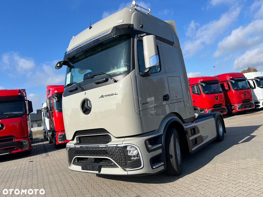 Mercedes-Benz Actros - 19