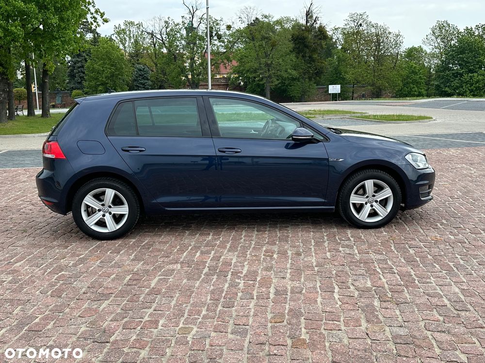 Volkswagen Golf 1.6 TDI BlueMotion Technology Lounge - 23