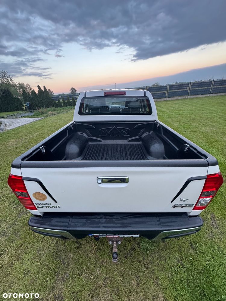 Isuzu D-Max 4x4 Double Cab Custom - 6