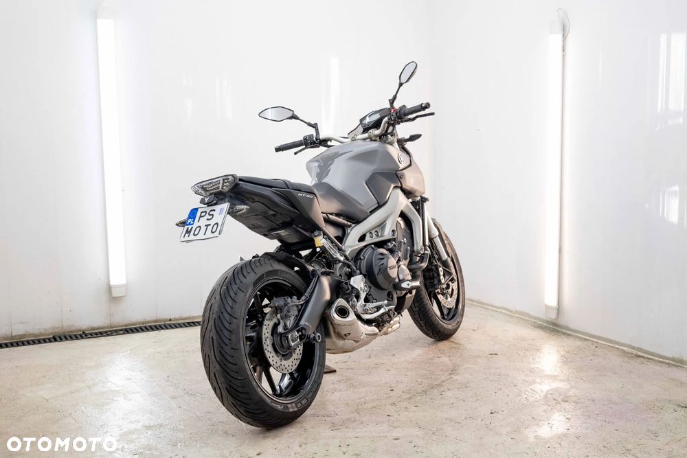 Yamaha MT - 6