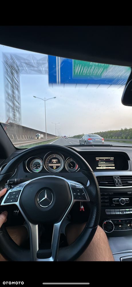 Mercedes-Benz Klasa C 220 CDI DPF (BlueEFFICIENCY) - 10
