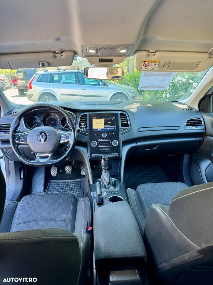Renault Megane 1.5 dCI Life - 9