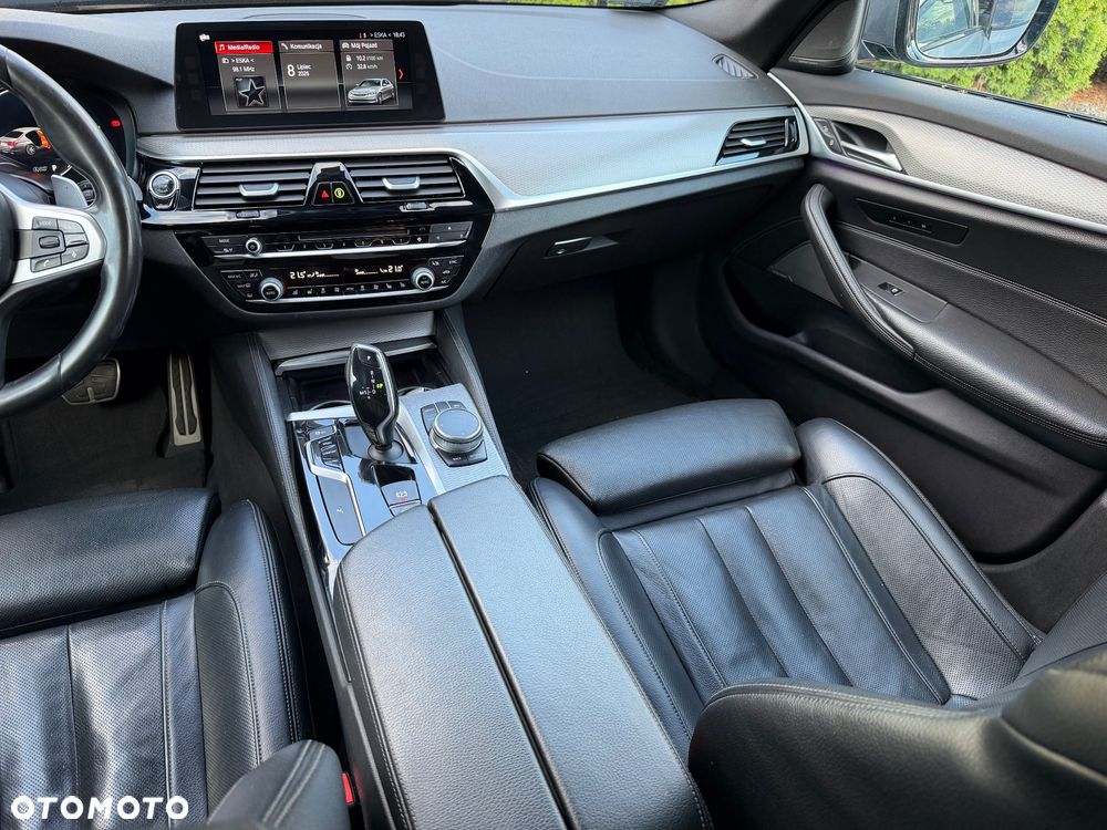 BMW Seria 5 530i xDrive M Sport sport - 25