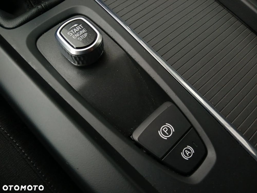 Volvo V60 D3 SCR Momentum - 23