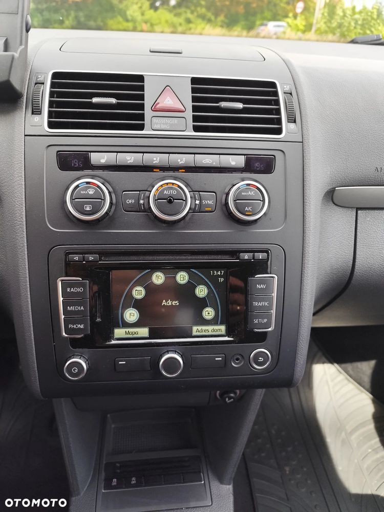 Volkswagen Touran 1.6 TDI DPF BlueMotion Technology Comfortline - 15