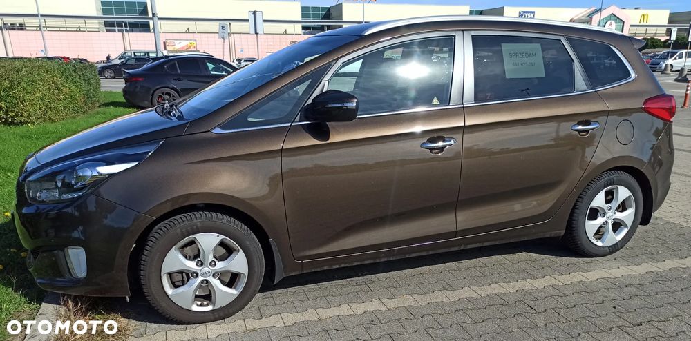 Kia Carens 2016 photo 2