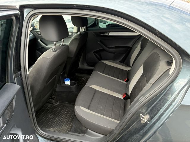 Skoda RAPID - 10