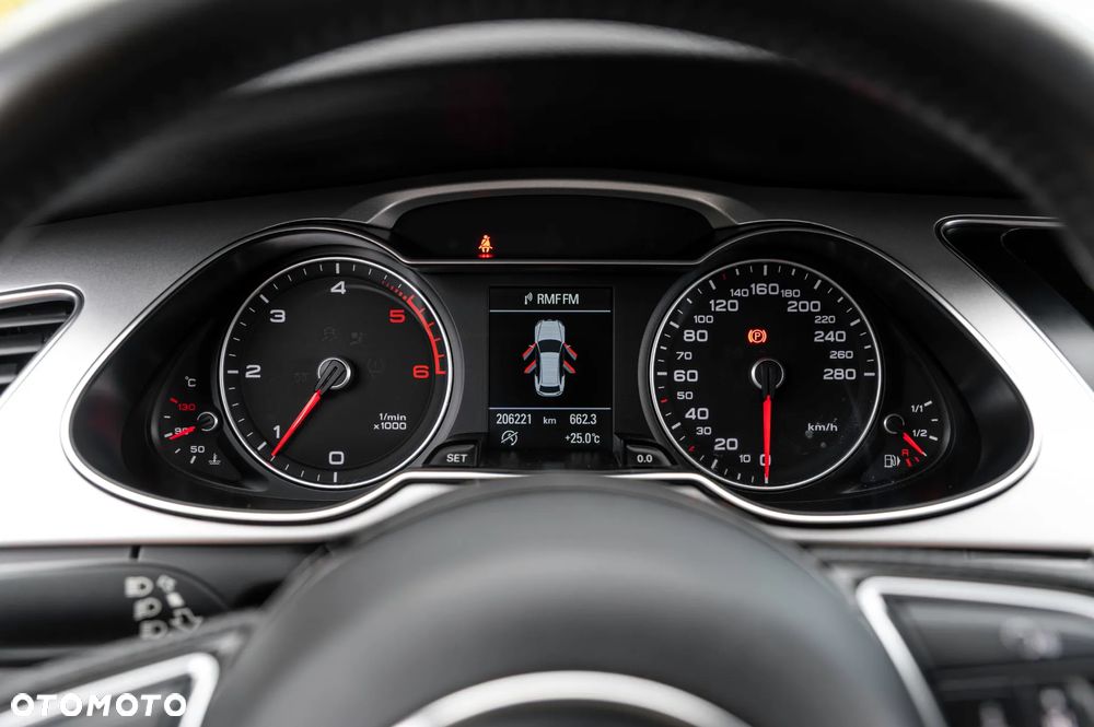 Audi A4 Avant 2.0 TDI DPF S line Sportpaket - 25