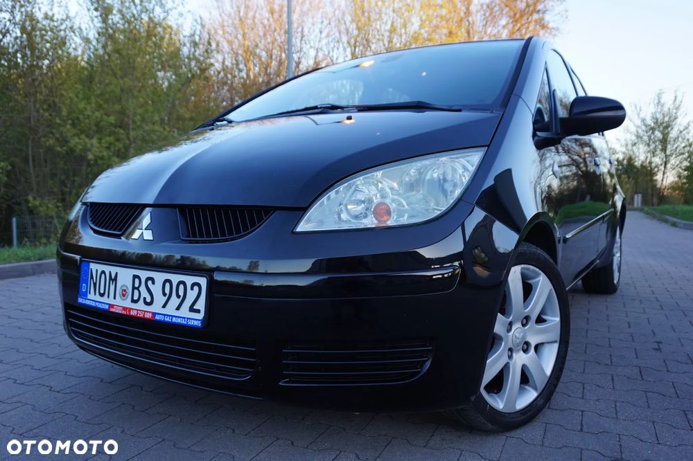 Mitsubishi Colt - 8