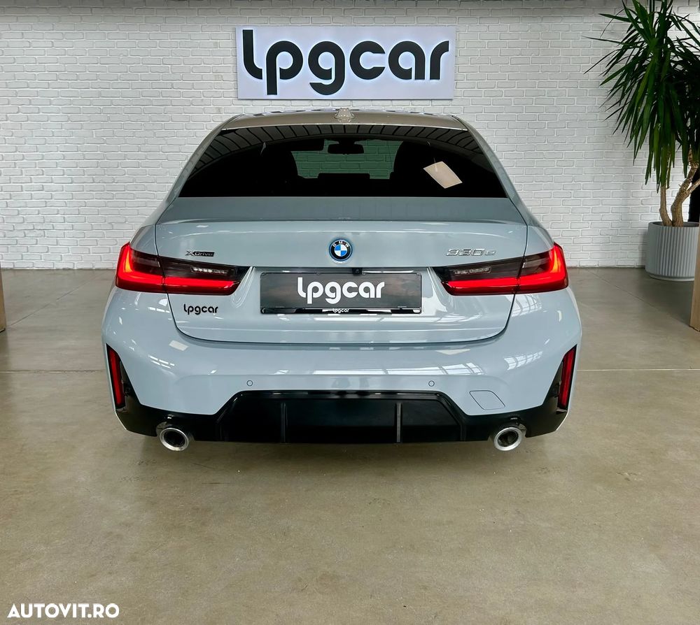 BMW Seria 3 330e xDrive AT PHEV - 30