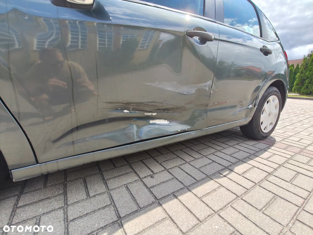 Citroën C3 1.6 e-HDi Selection - 2