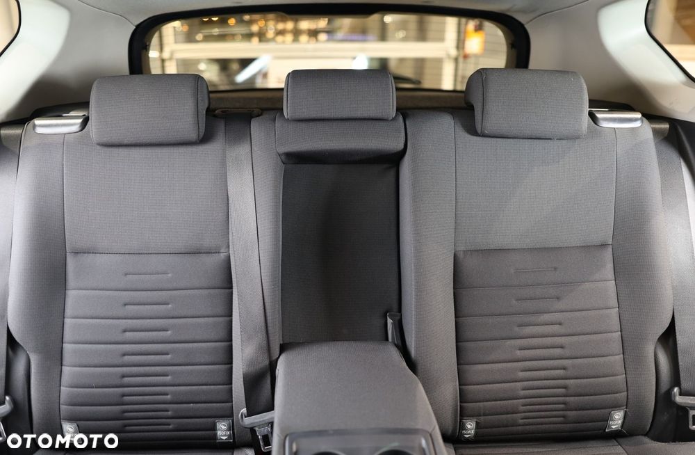 Toyota Auris - 18