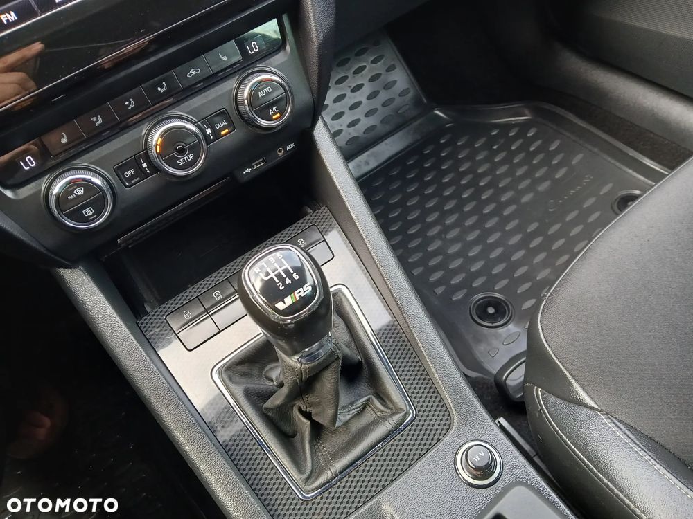 Skoda Octavia 2.0 TDI RS - 16