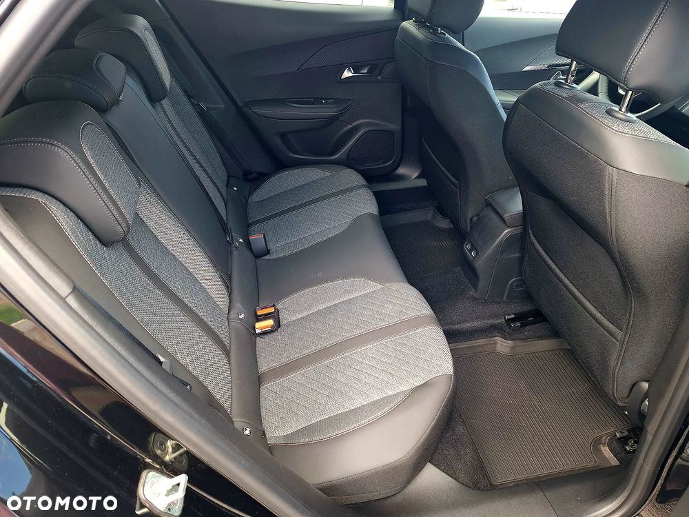 Peugeot 2008 - 12