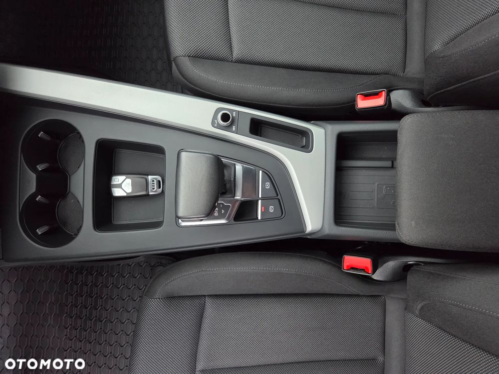 Audi A4 Avant 40 TDI quattro S tronic S line - 34