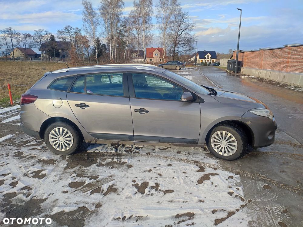 Renault Megane 1.6 16V 100 Authentique - 9