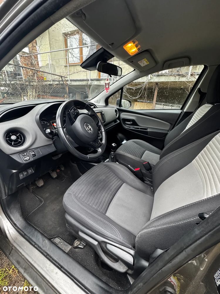 Toyota Yaris 1.5 Active - 14