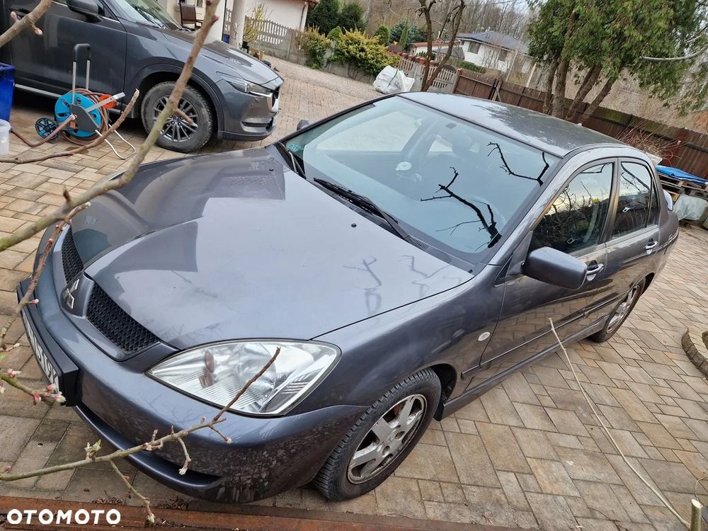 Mitsubishi Lancer 1.6 Invite - 4