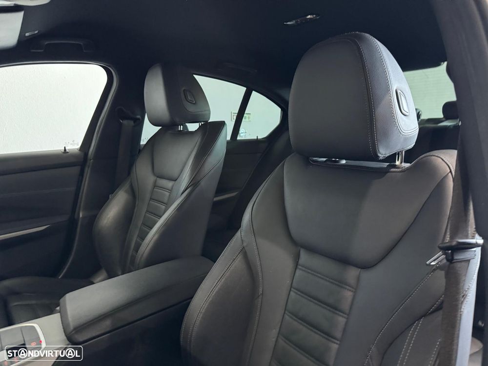 BMW 330 e Pack M Auto - 11