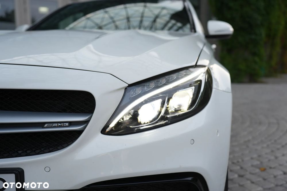 Mercedes-Benz Klasa C AMG 63 S - 10