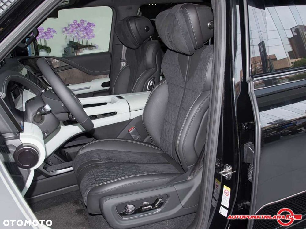 BYD Yangwang U8 - 13