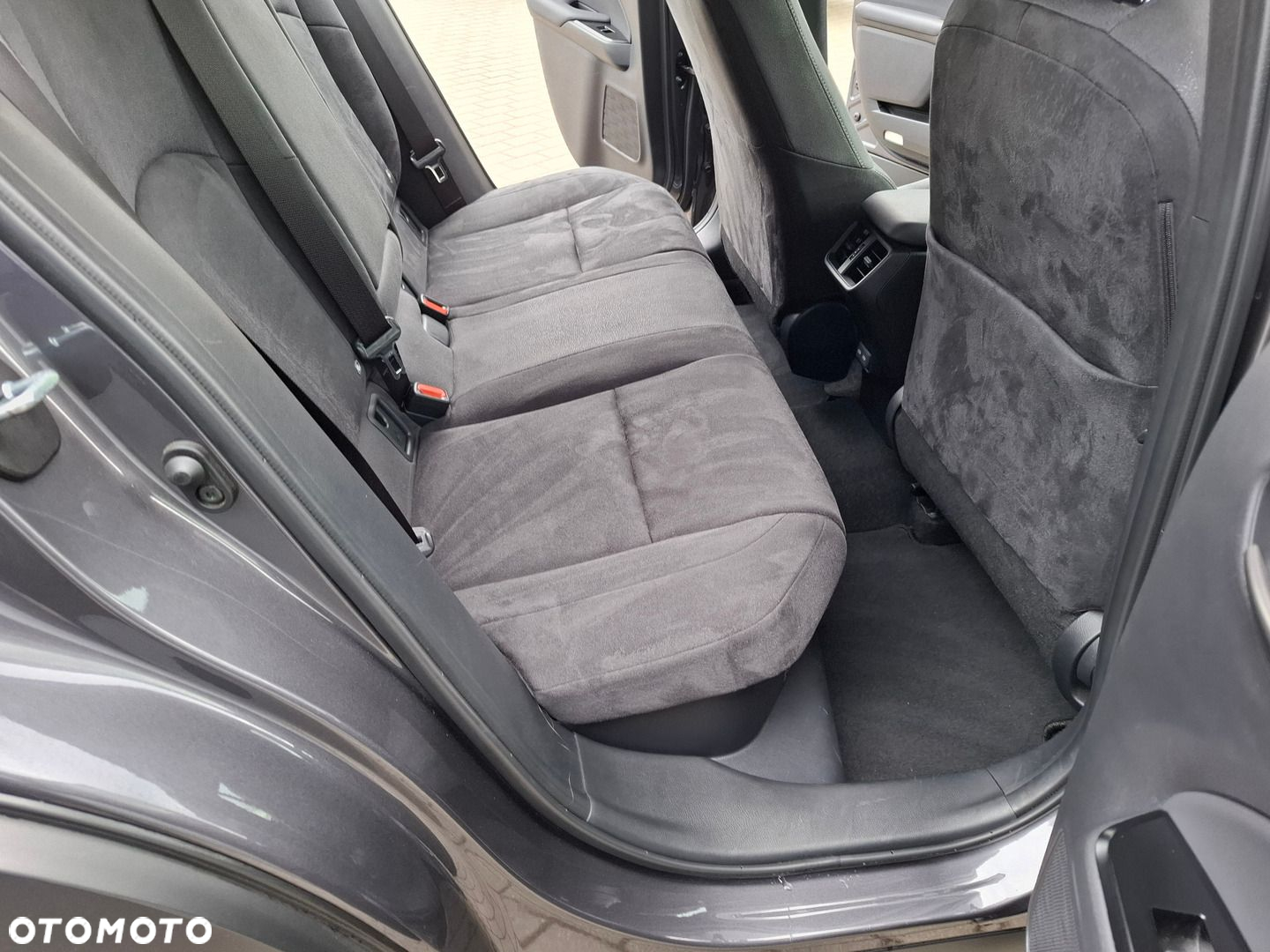 Lexus UX - 26