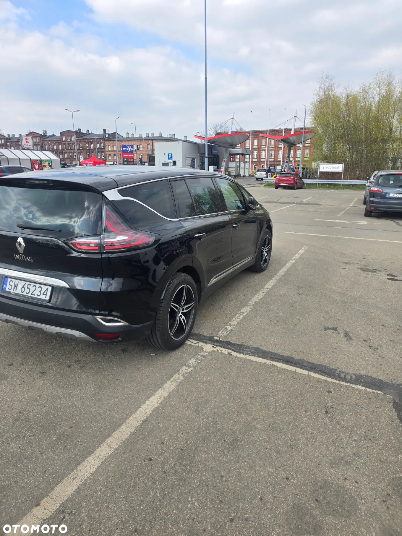 Renault Espace 1.6 dCi Energy Initiale Paris EDC - 4