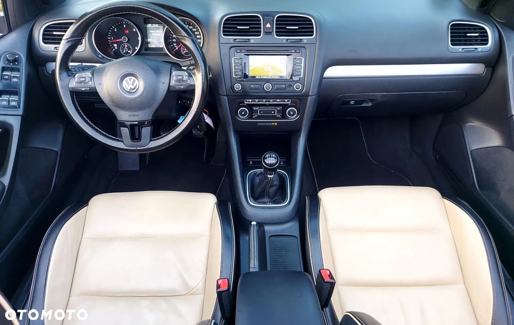 Volkswagen Golf Cabrio 2.0 TDI BlueMotion Technology Exclusive - 28