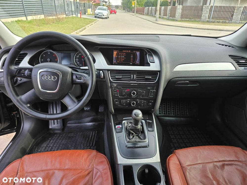 Audi A4 Avant 2.0 TDI - 16