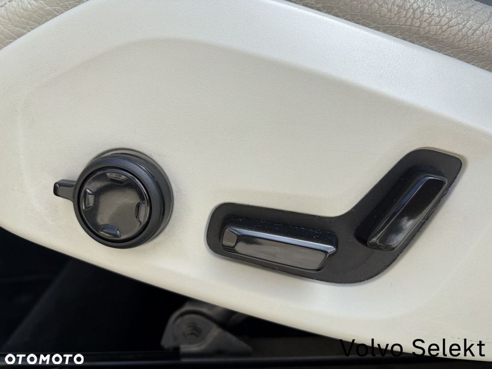 Volvo XC 90 - 10