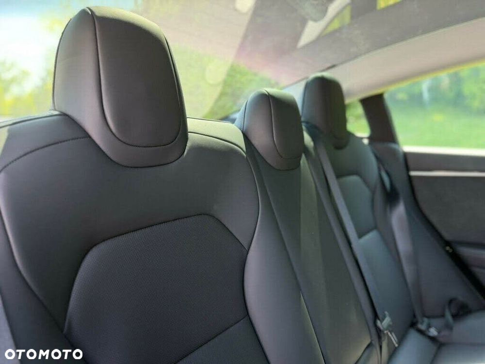 Tesla Model 3 - 15