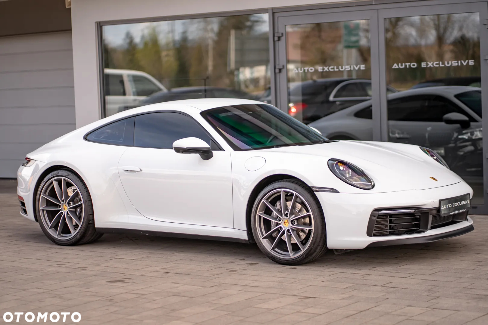 Porsche 911 Carrera - 14