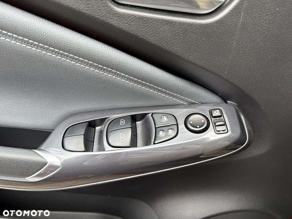 Nissan Juke 1.0 DIG-T N-Connecta DCT - 24