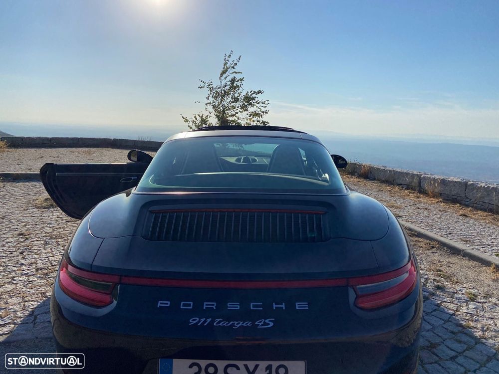 Porsche 911 Série F - 5