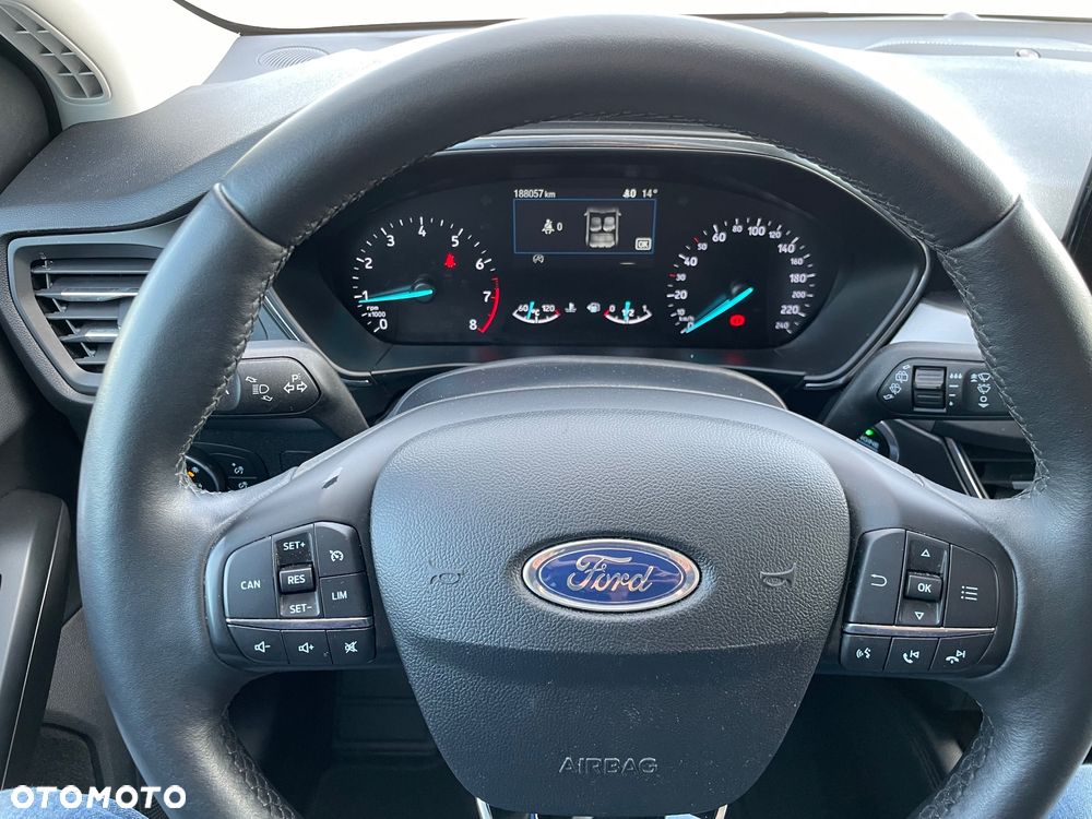 Ford Focus 1.0 EcoBoost STart-Stopp-System TITANIUM - 23