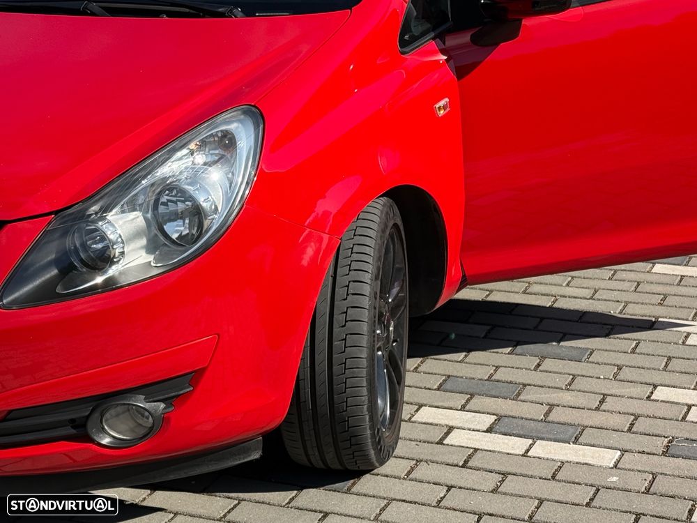 Opel Corsa 1.2 Black Edition — fotografia 10