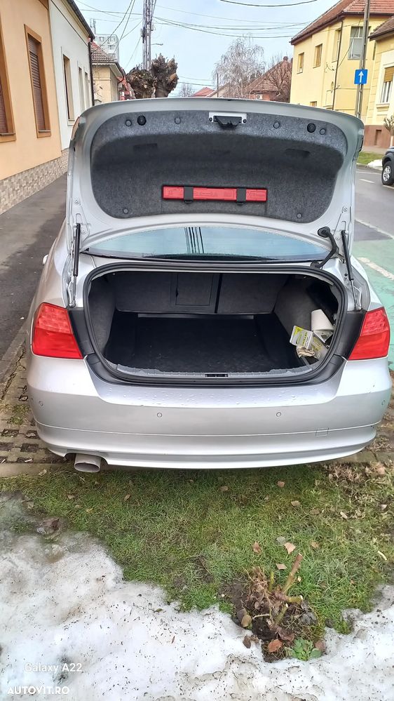 BMW Seria 3 318d - 6