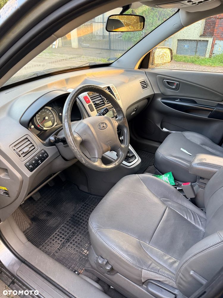 Hyundai Tucson 2.0 CRDi Premium - 9