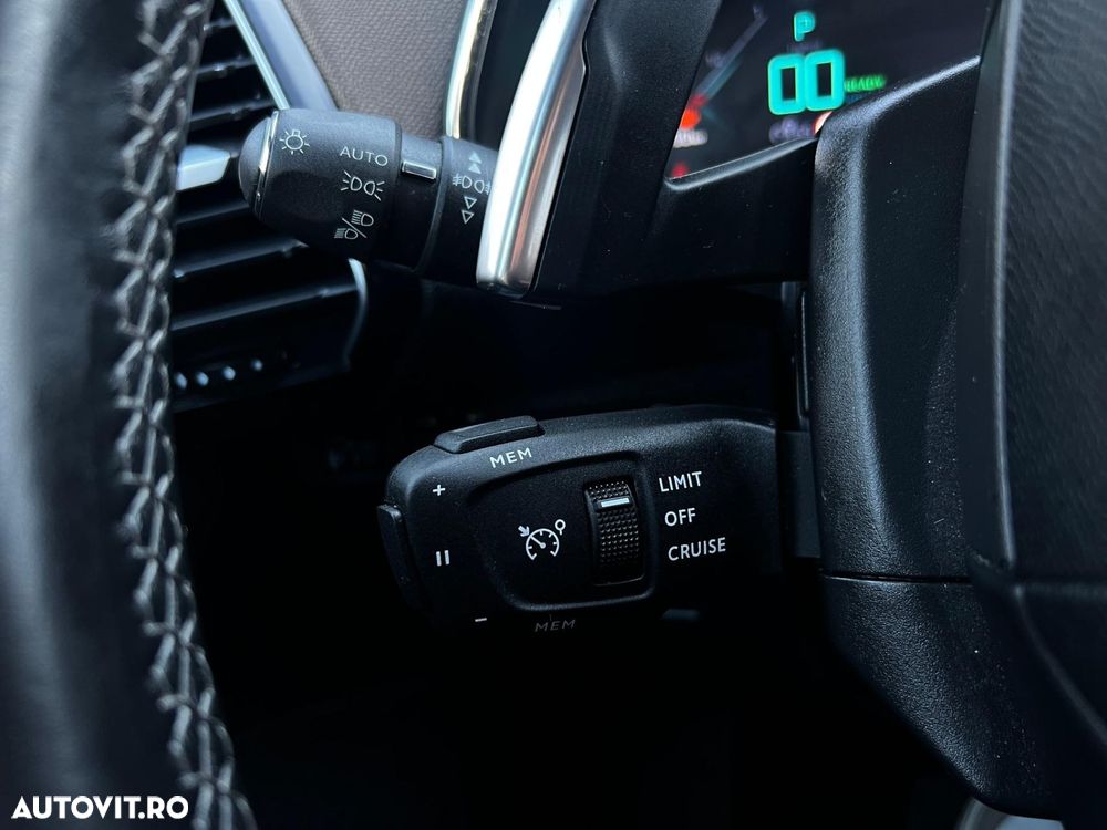 DS Automobiles DS 7 Crossback - 21