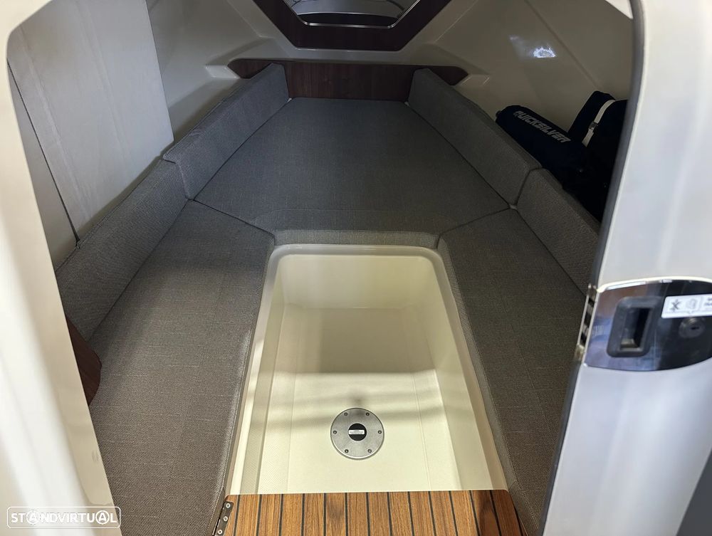 Quicksilver Activ 755 Sundeck - 7