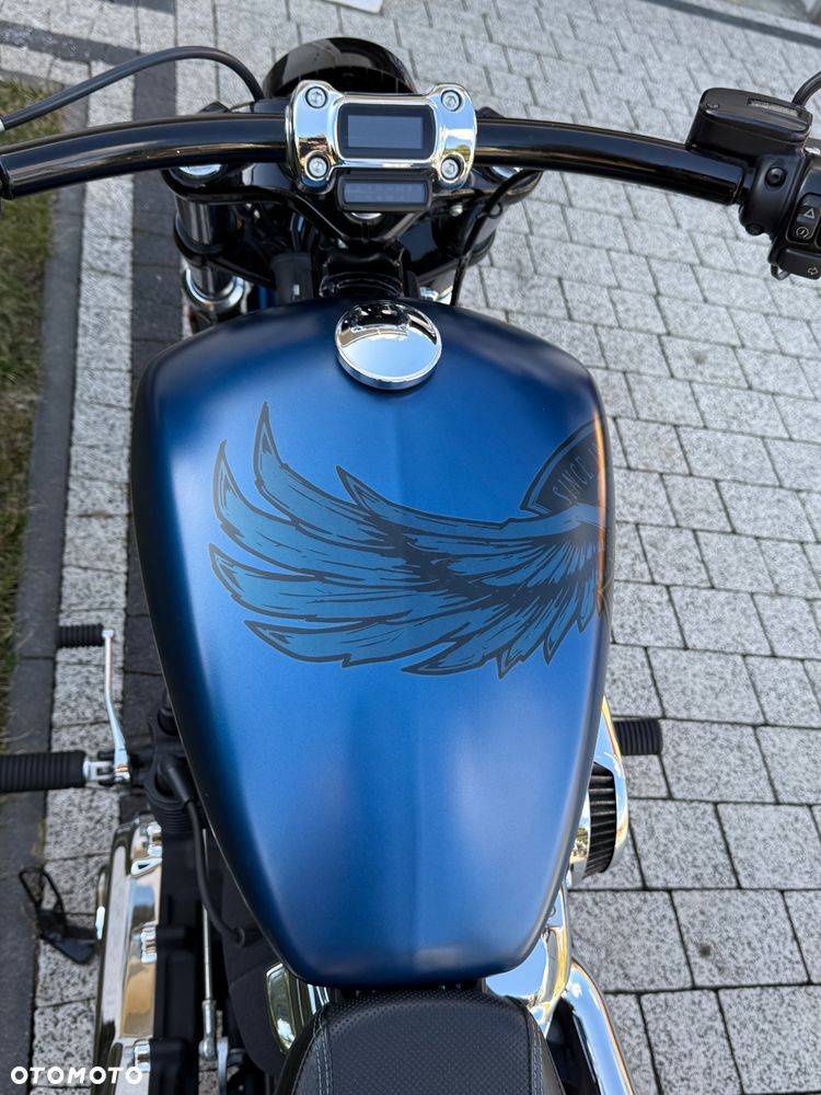 Harley-Davidson Softail Breakout - 5